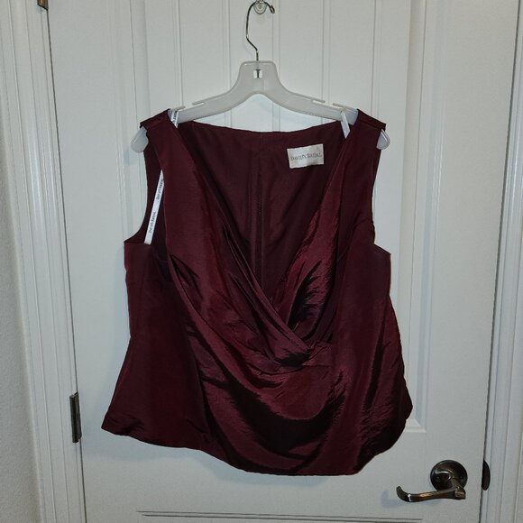 David's Bridal 2 piece sleeveless top, bustle skirt, plus size - Picture 2 of 8